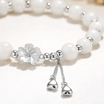 𝐅𝐢𝐯𝐞-𝐋𝐞𝐚𝐟 𝐋𝐮𝐜𝐤𝐲 𝐅𝐥𝐨𝐰𝐞𝐫 𝐖𝐡𝐢𝐭𝐞 𝐂𝐫𝐲𝐬𝐭𝐚𝐥 𝐍𝐞𝐜𝐤𝐥𝐚𝐜𝐞🌿🌸𝐖𝐨𝐦𝐞𝐧’𝐬 𝐍𝐚𝐭𝐮𝐫𝐚𝐥 𝐇𝐞𝐚𝐥𝐢𝐧𝐠 𝐂𝐫𝐲𝐬𝐭𝐚𝐥 𝐁𝐫𝐚𝐜𝐞𝐥𝐞𝐭 ✅𝘁𝗿𝗶𝗽𝗹𝗲 𝗽𝗿𝗼𝘁𝗲𝗰𝘁𝗶𝗼𝗻 𝘁𝗼 𝗲𝗮𝘀𝗲 𝗮𝗻𝘅𝗶𝗲𝘁𝘆, 𝗶𝗻𝘃𝗶𝘁𝗲 𝗻𝗲𝘄 𝗯𝗲𝗴𝗶𝗻𝗻𝗶𝗻𝗴𝘀 𝗮𝗻𝗱 𝗴𝗼𝗼𝗱 𝗳𝗼𝗿𝘁𝘂𝗻𝗲, 𝗮𝗻𝗱 𝗲𝗻𝗵𝗮𝗻𝗰𝗲 𝗲𝗺𝗽𝗮𝘁𝗵𝘆. 𝗔 𝘁𝗵𝗼𝘂𝗴𝗵𝘁𝗳𝘂𝗹 𝗴𝗶𝗳𝘁 𝗳𝗼𝗿 𝗳𝗿𝗶𝗲𝗻𝗱𝘀, 𝗱𝗮𝘂𝗴𝗵𝘁𝗲𝗿𝘀, 𝗮𝗻𝗱 𝗺𝗼𝘁𝗵𝗲𝗿𝘀