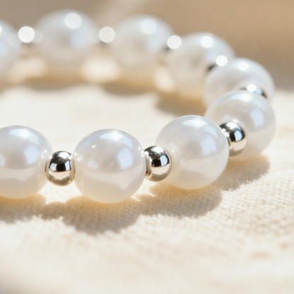 𝐅𝐢𝐯𝐞-𝐋𝐞𝐚𝐟 𝐋𝐮𝐜𝐤𝐲 𝐅𝐥𝐨𝐰𝐞𝐫 𝐖𝐡𝐢𝐭𝐞 𝐂𝐫𝐲𝐬𝐭𝐚𝐥 𝐍𝐞𝐜𝐤𝐥𝐚𝐜𝐞🌿🌸𝐖𝐨𝐦𝐞𝐧’𝐬 𝐍𝐚𝐭𝐮𝐫𝐚𝐥 𝐇𝐞𝐚𝐥𝐢𝐧𝐠 𝐂𝐫𝐲𝐬𝐭𝐚𝐥 𝐁𝐫𝐚𝐜𝐞𝐥𝐞𝐭 ✅𝘁𝗿𝗶𝗽𝗹𝗲 𝗽𝗿𝗼𝘁𝗲𝗰𝘁𝗶𝗼𝗻 𝘁𝗼 𝗲𝗮𝘀𝗲 𝗮𝗻𝘅𝗶𝗲𝘁𝘆, 𝗶𝗻𝘃𝗶𝘁𝗲 𝗻𝗲𝘄 𝗯𝗲𝗴𝗶𝗻𝗻𝗶𝗻𝗴𝘀 𝗮𝗻𝗱 𝗴𝗼𝗼𝗱 𝗳𝗼𝗿𝘁𝘂𝗻𝗲, 𝗮𝗻𝗱 𝗲𝗻𝗵𝗮𝗻𝗰𝗲 𝗲𝗺𝗽𝗮𝘁𝗵𝘆. 𝗔 𝘁𝗵𝗼𝘂𝗴𝗵𝘁𝗳𝘂𝗹 𝗴𝗶𝗳𝘁 𝗳𝗼𝗿 𝗳𝗿𝗶𝗲𝗻𝗱𝘀, 𝗱𝗮𝘂𝗴𝗵𝘁𝗲𝗿𝘀, 𝗮𝗻𝗱 𝗺𝗼𝘁𝗵𝗲𝗿𝘀